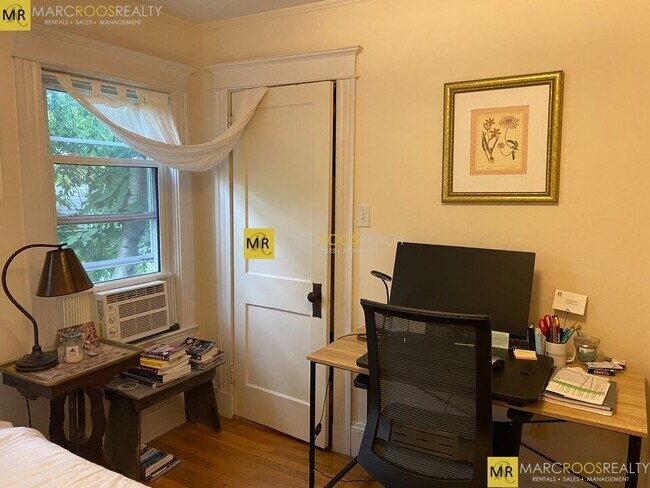 Photo - 21 Sartwell Ave Unit 3