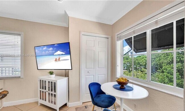 Photo - 924 SE 2nd St Unidad 19