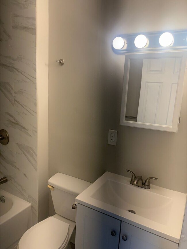 Photo - Spacious 3 Bedroom Home Available In East Baltimore