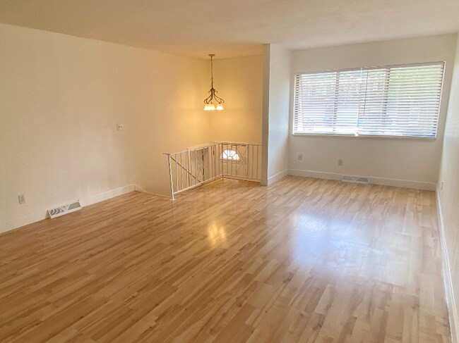 Photo - 2747 Leisure Dr