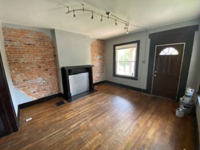 Photo - 2257 Summit St Unit 2257
