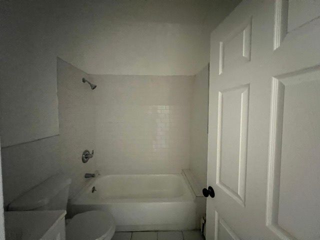 Photo - 932 E 227th St Unit 3