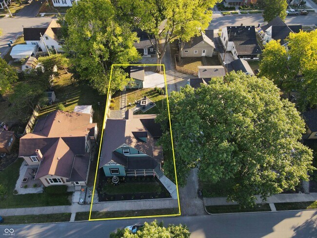 Photo - 1383 Cherry St