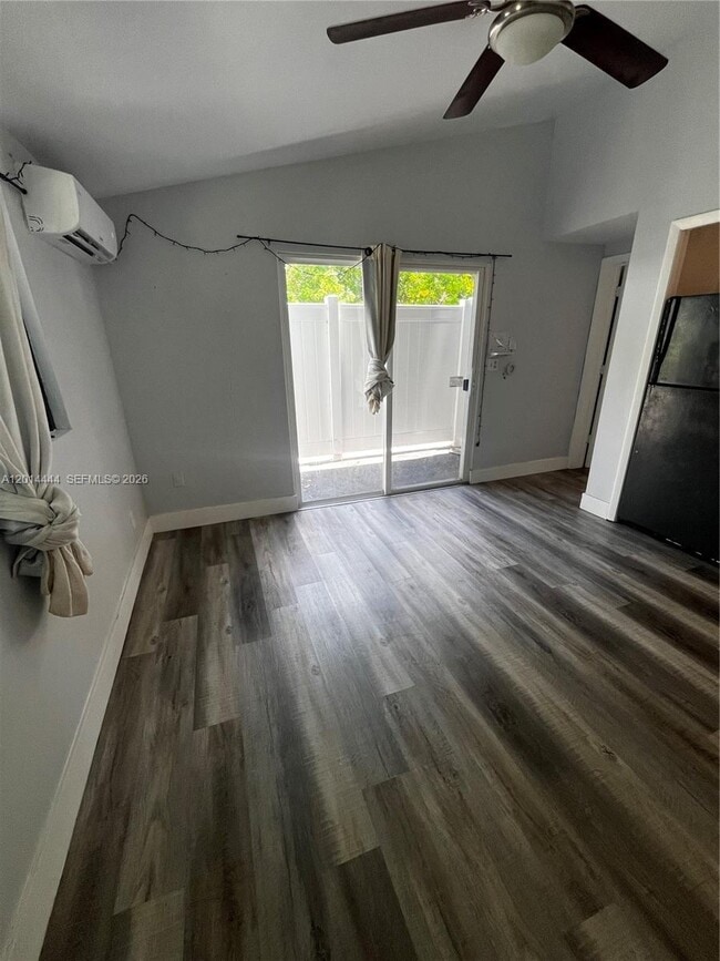 Photo - 1412 NE 17th Ct Unit 1-2