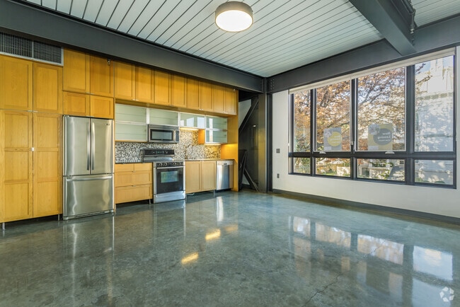 1BR, 1BA - 560SF