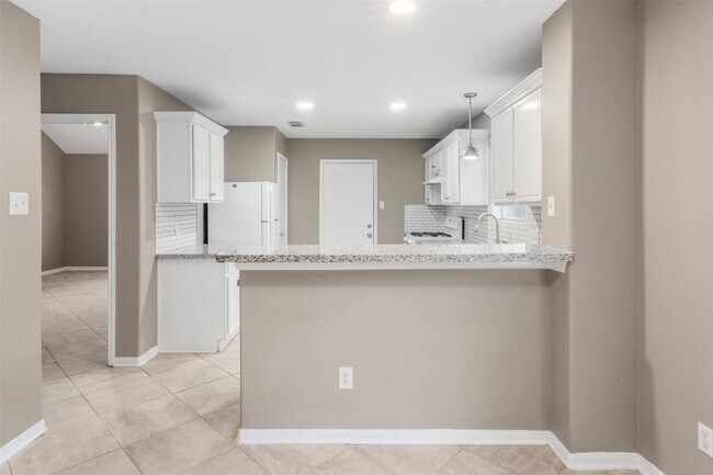 Photo - 6803 Highwind Bend Ln