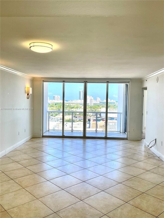 Photo - 1800 Sunset Harbour Dr Unidad 1201