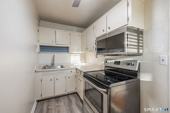 Photo - 80 Cartright St Unit 8E