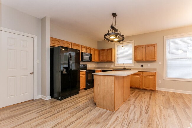 Photo - 9718 Rhodes Ln