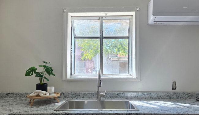 Photo - 104 W 22nd St