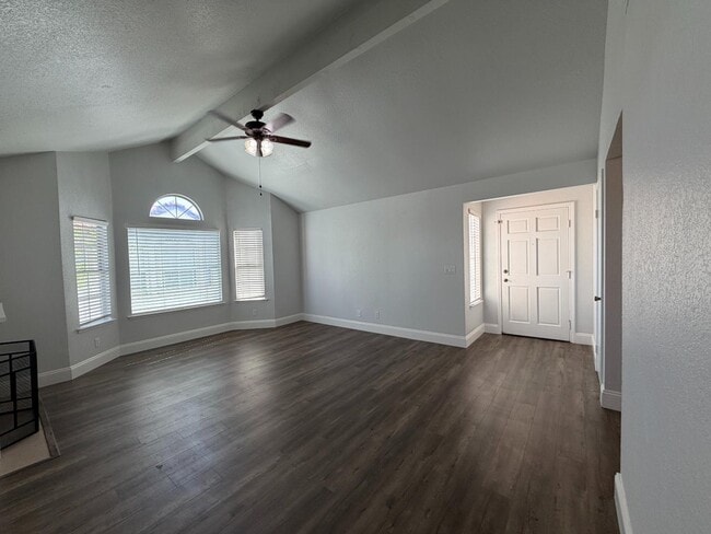 Photo - 8153 N Cedar Ave