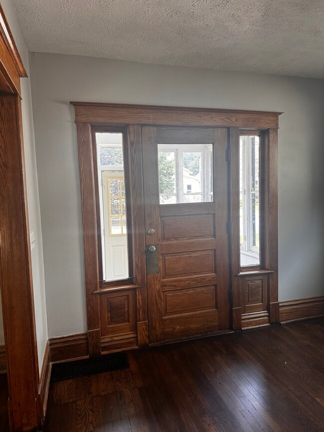 Photo - 1122 Sibley St NW