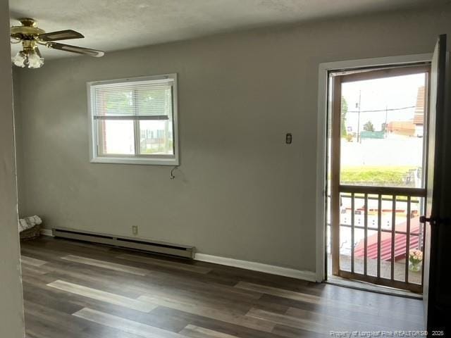 Photo - 718 N Main St