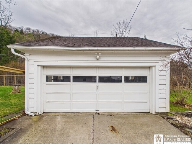 Photo - 422 York St