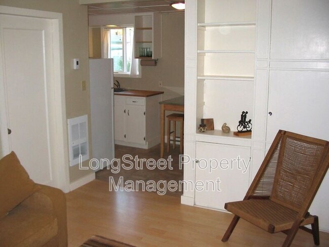 Photo - 3140 NW Grant Ave