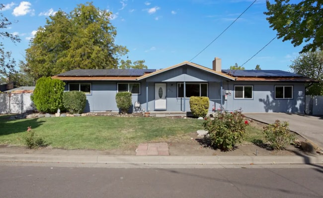 Photo - 990 Janes Rd