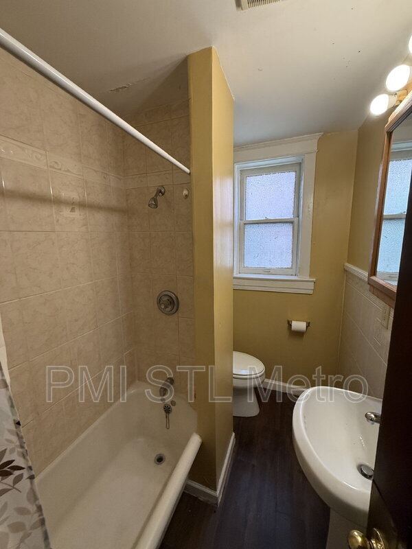 3931-3933 Oregon Ave