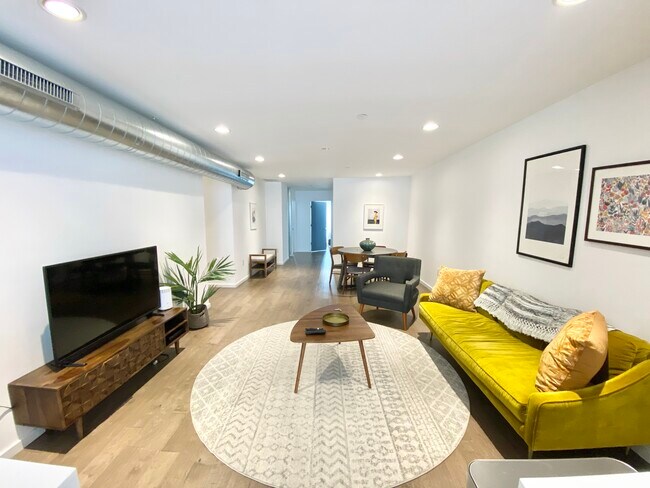 Building Photo - 1436 N 7th St Unit 2