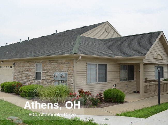 Building Photo - 804 Altamonte Dr