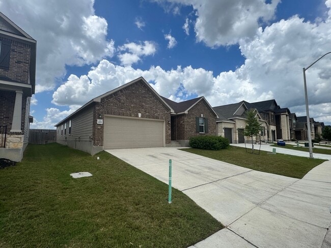 Building Photo - Coming Soon! Modern & Roomy 1 Story 4/2 in... Rental