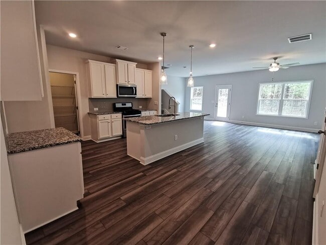 Photo - 159 Station Overlook Dr