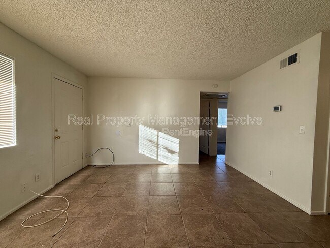 Photo - 1905 N Center St Unit 1