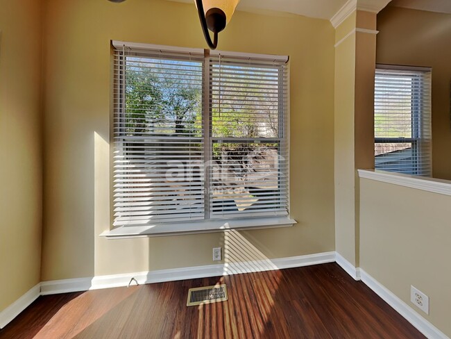 Photo - 1213 Travelers Pl