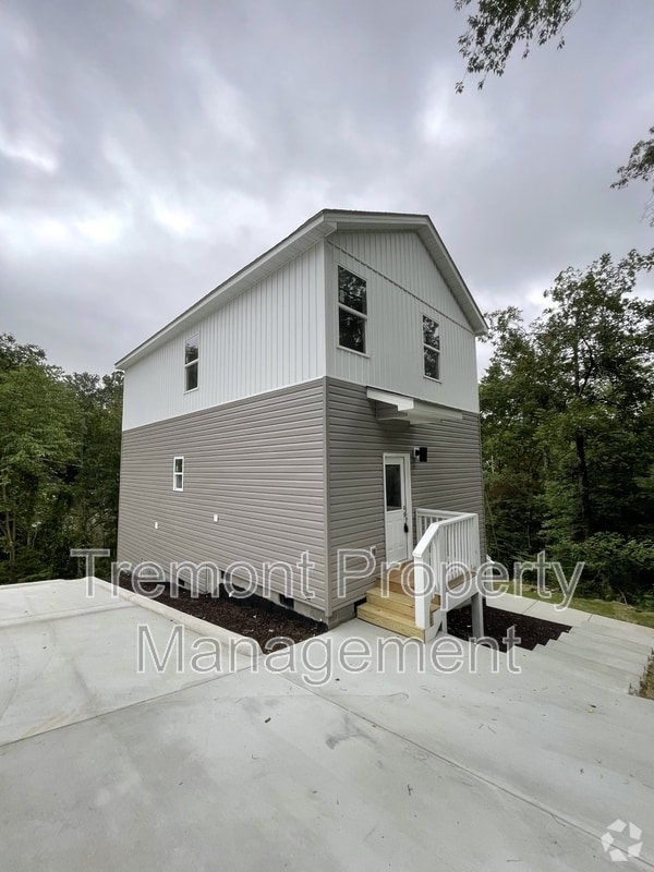 Building Photo - 3707 Wilcox Blvd Rental