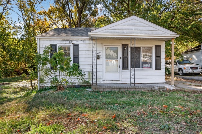 Photo - 1971 E Cantrell St