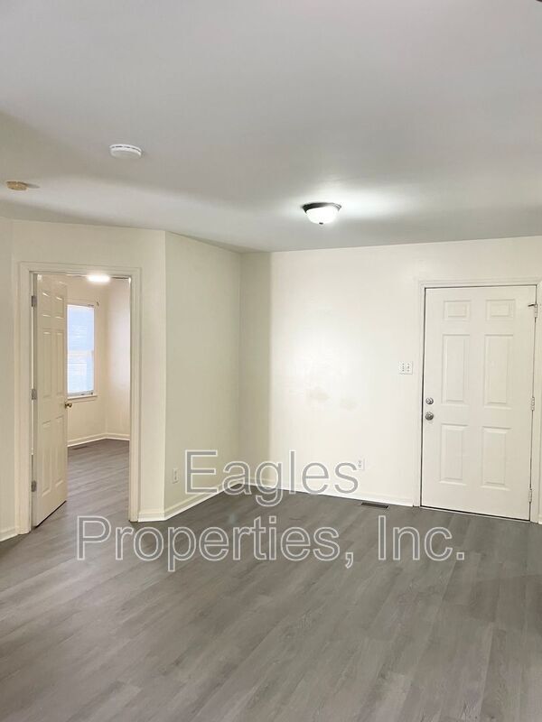 Photo - 1209 N John St
