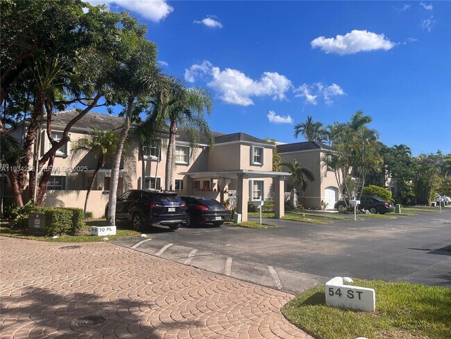 Photo - 5431 SW 70th Pl N