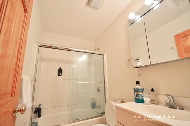 Photo - 1802 Beacon St Unit 8