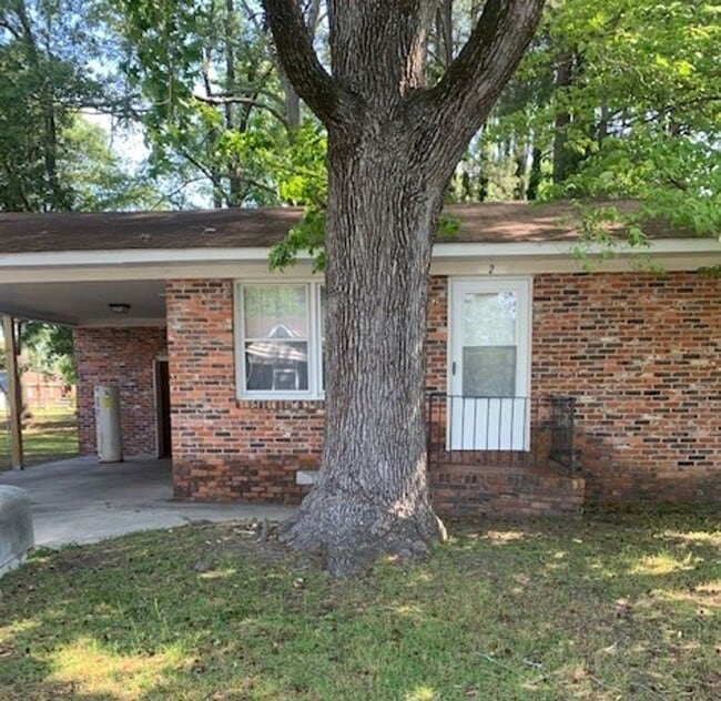 Building Photo - 205 Chavis St Unit 2