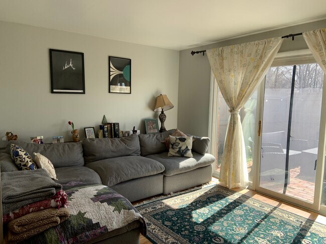 Photo - 1355 Bluff Avenue, Grandview Heights, OH 43212 Apartment Unit B