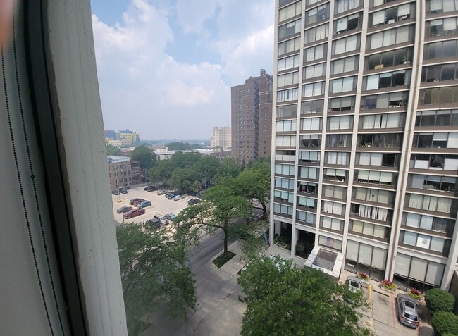 Photo - 5445 N Sheridan Rd Unit 802