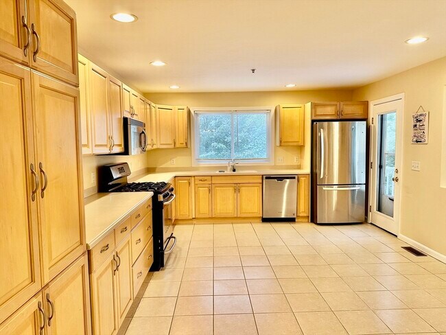 1301 Old Bridge Ln