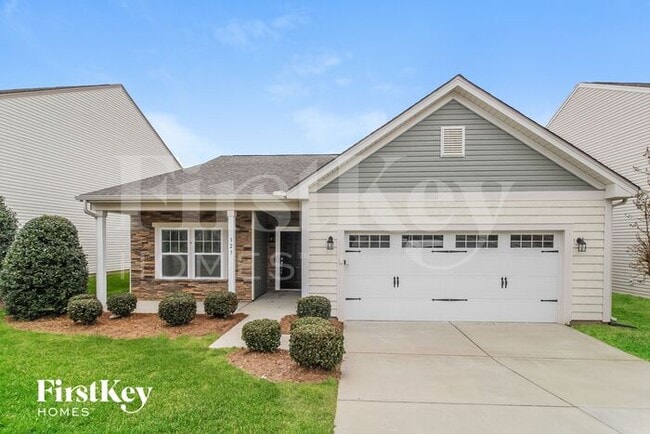 Photo - 323 Summergate Dr House