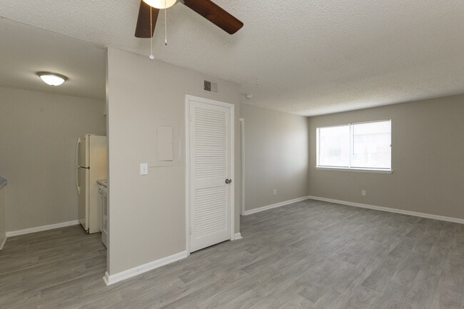 Sala de estar - Oak Meadows