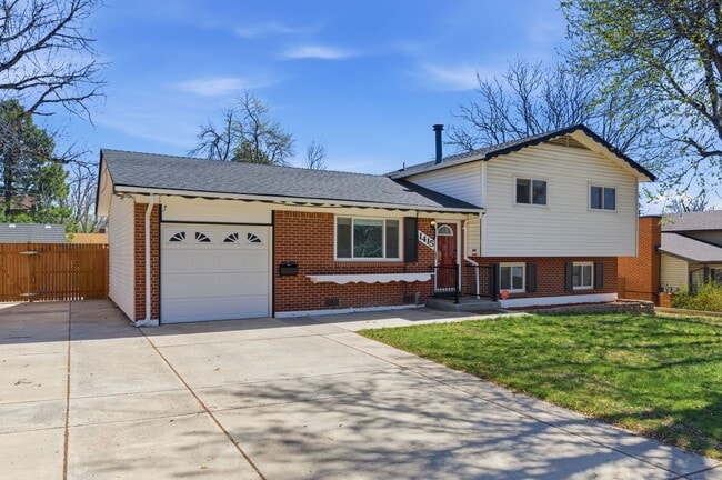 Photo - 1415 Holmes Dr