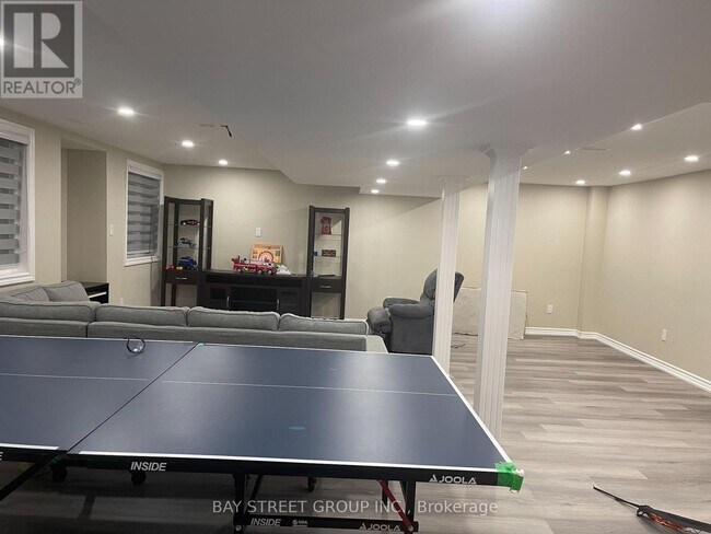 Photo - 43 Philips View Cres