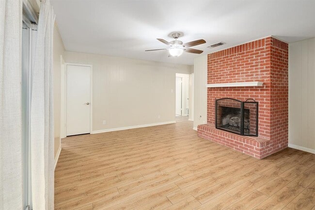 Photo - 8609 Melshire Dr