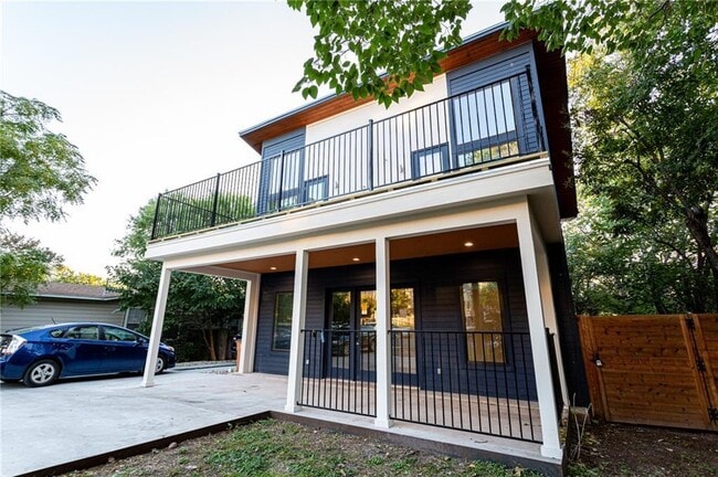 Photo - 2509 Del Curto Rd