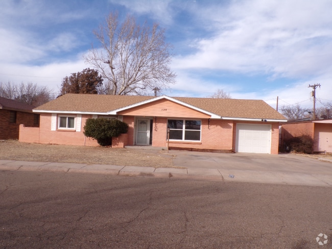 Building Photo - 128 E Yucca Ave Rental
