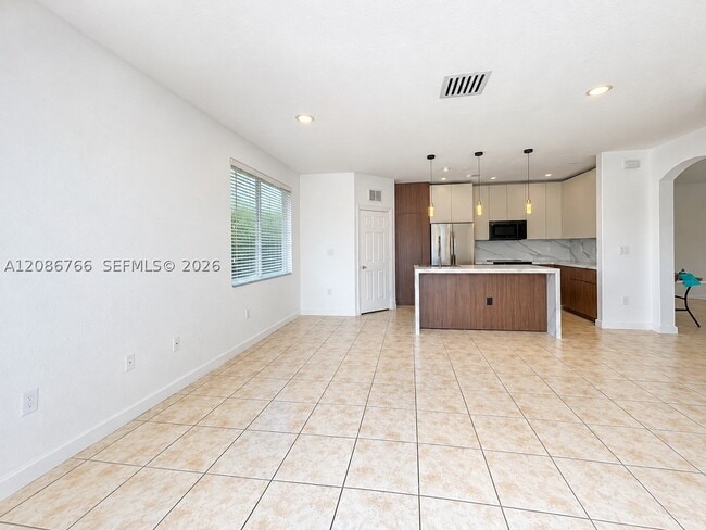 11034 NW 86th Terrace