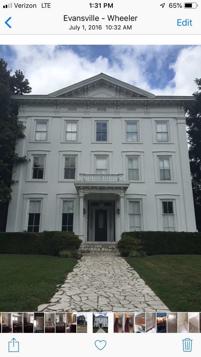 Exterior /secured building keyed - 605 SE Riverside Dr Unit E