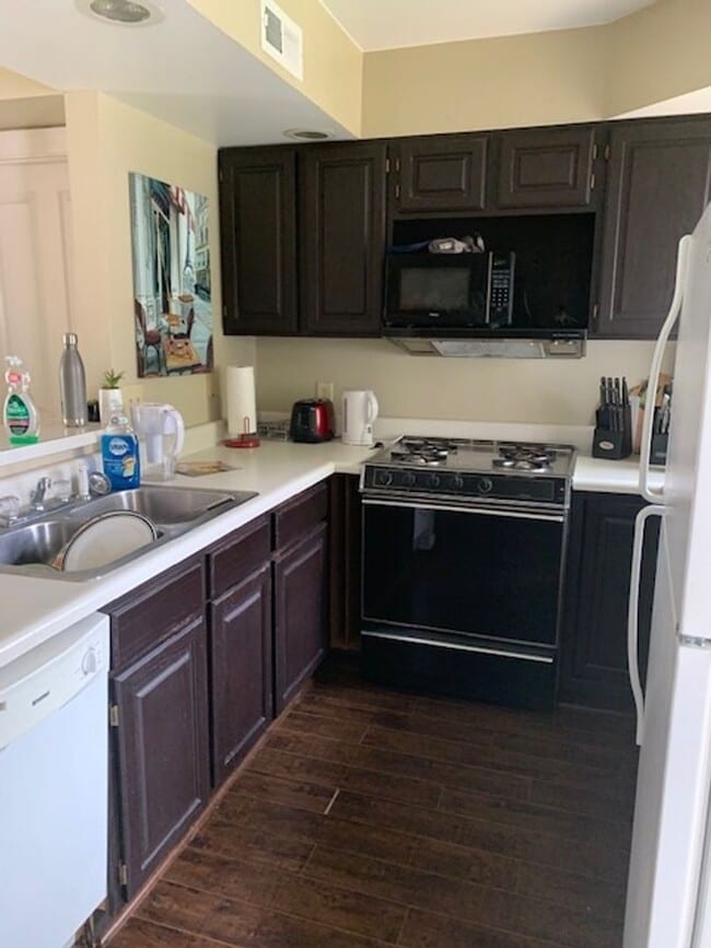 Photo - Sarah's Run Apartments Unit Plunkett Street, 718 B