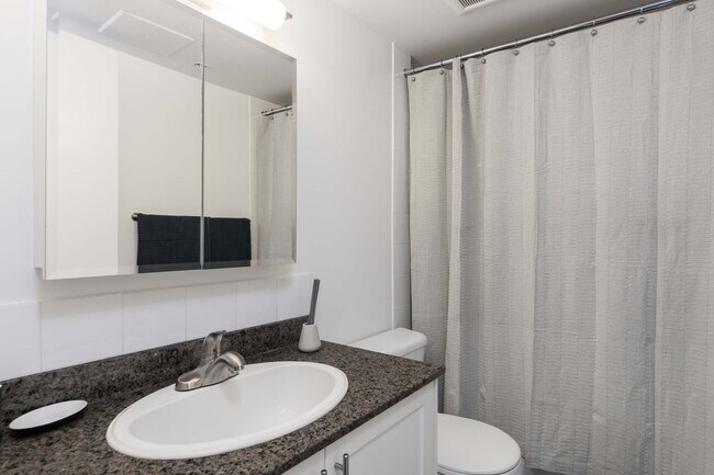 Photo - Somerset Unit 00808