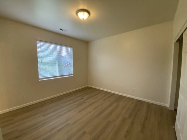 Photo - 660 Callahan Dr