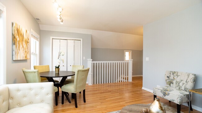 Photo - 3729 N Clifton Ave Unit 3