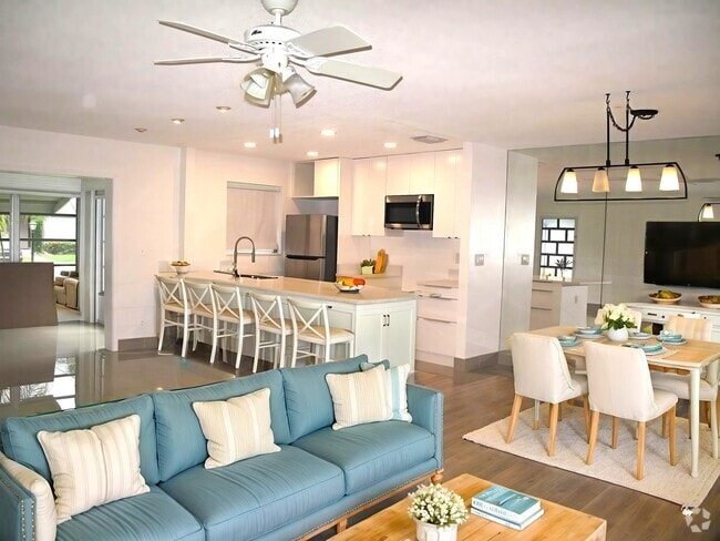Building Photo - 1227 Club Dr W Rental